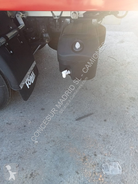 شاحنة Mitsubishi Canter 7C18