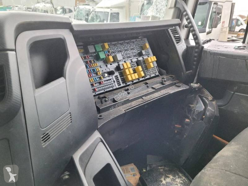 Camion cu remorca Iveco