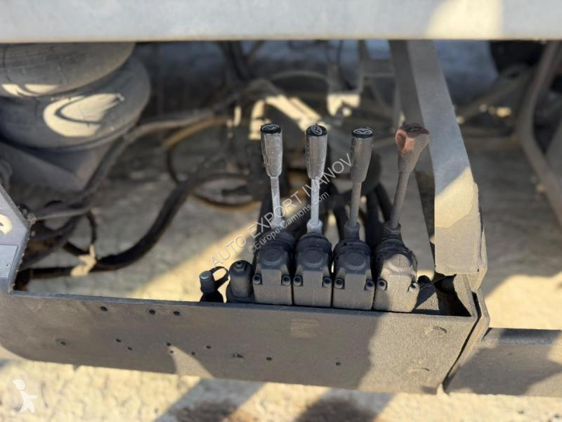 Camión remolque Renault 320 DCI
