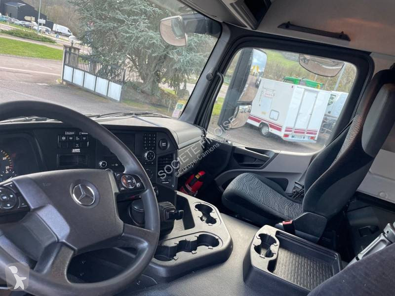 Camion remorque Mercedes 2543