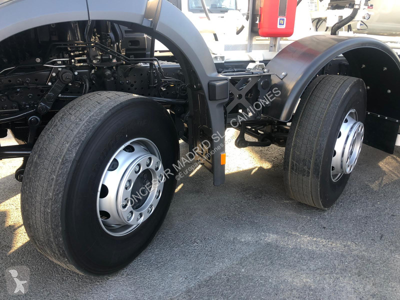 شاحنة Mercedes  3740 + hormigonera frumecar