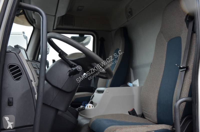 شاحنة مقطورة Volvo
