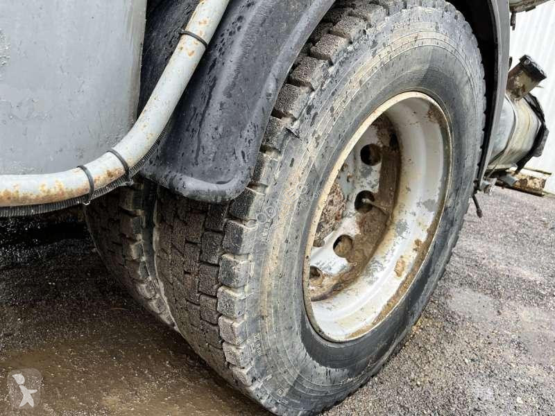 Kamion s návěsem Renault  MIDLINER M210.16
