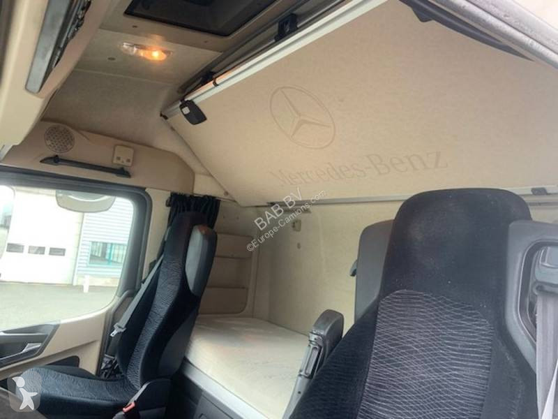 Camion remorque Mercedes