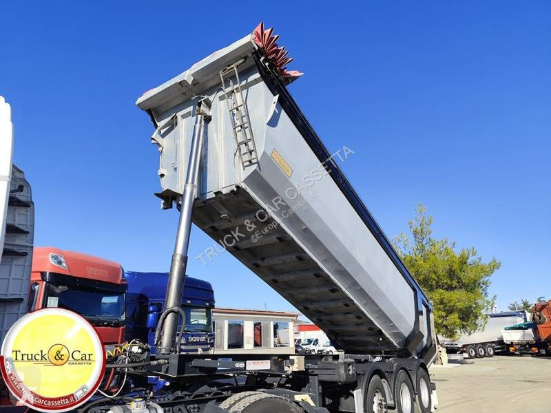 شاحنة Iveco