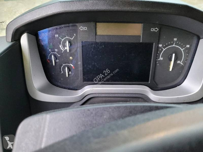 Lastbil med släp Renault