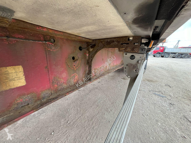 Kamion s návěsem  D4ZB13L61 BOX L=12400 mm