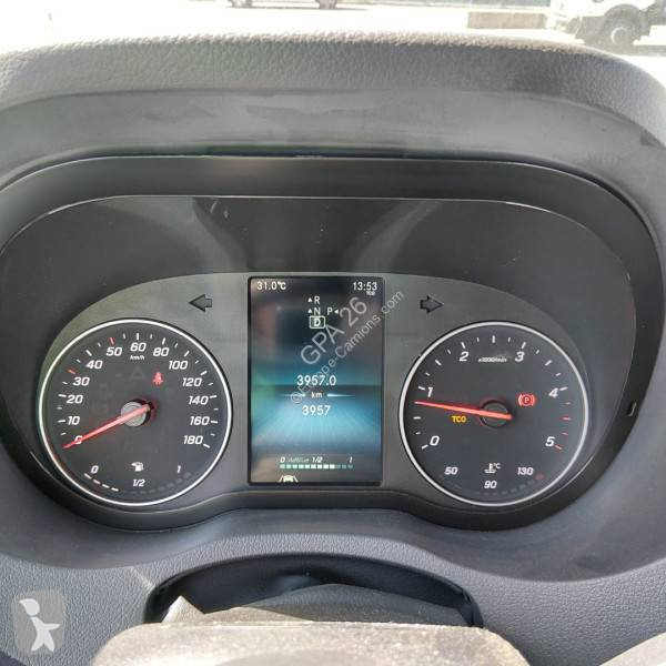 شاحنة مقطورة Mercedes