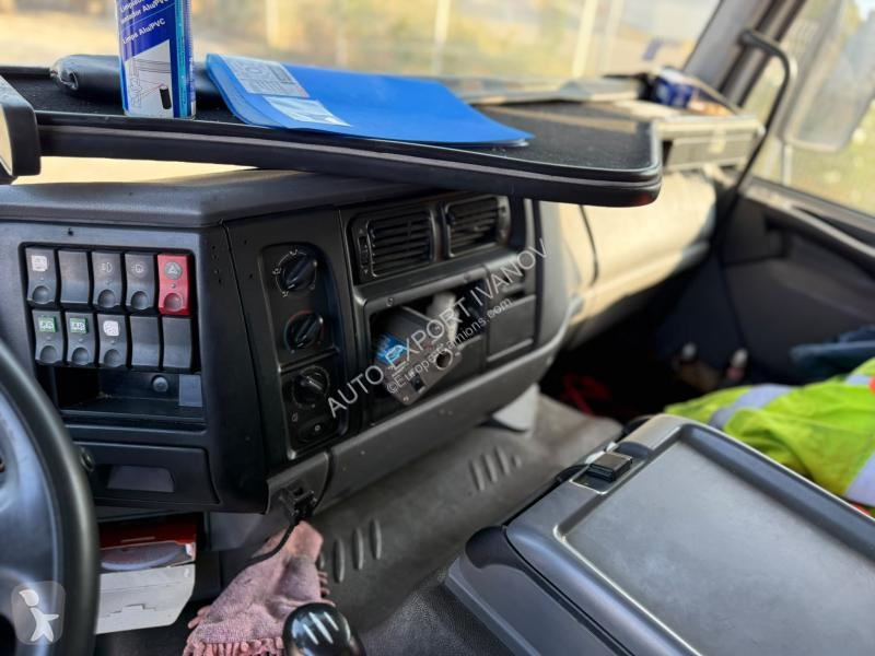 Lastbil med släp Renault 320 DCI
