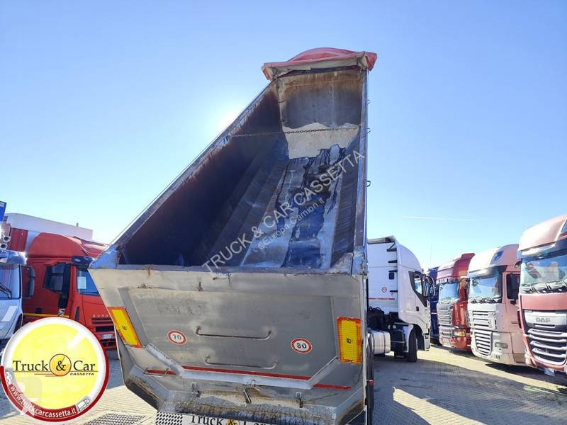 شاحنة Iveco