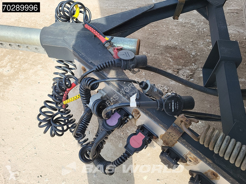 Camion remorque  N4K218 2 axles 43m3
