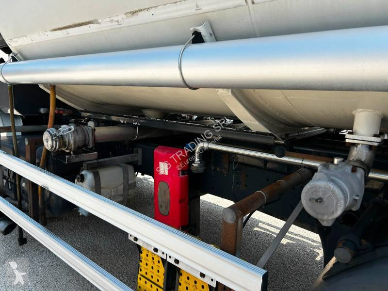 شاحنة مقطورة Scania