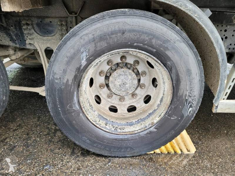 Camion cu remorca Iveco