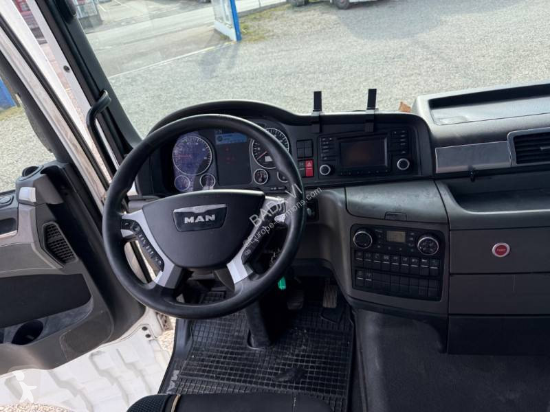 Camion remorque MAN 18.480