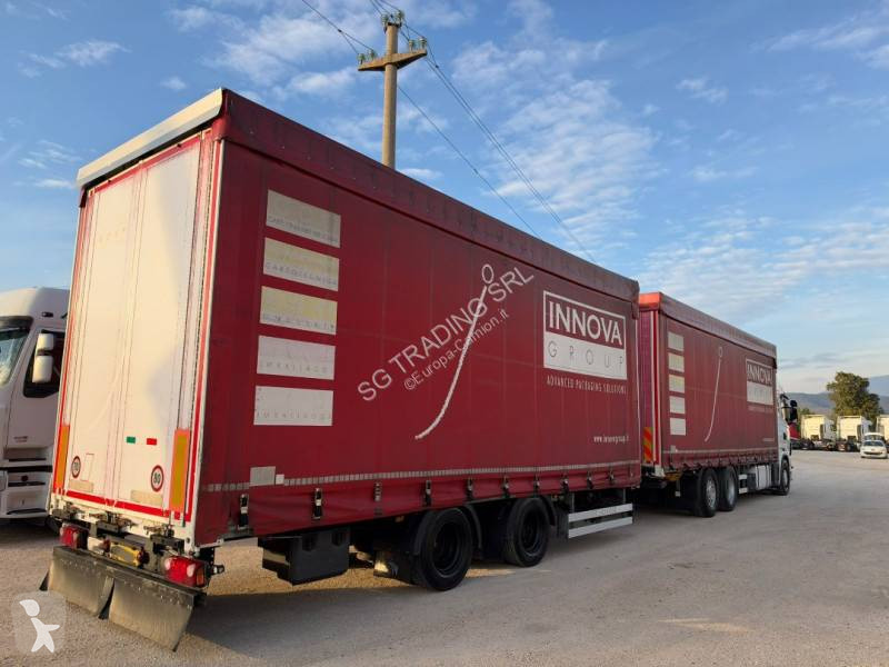 Kamion s návěsem Scania 440