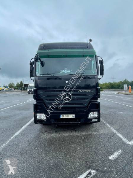 Camion remorque Mercedes