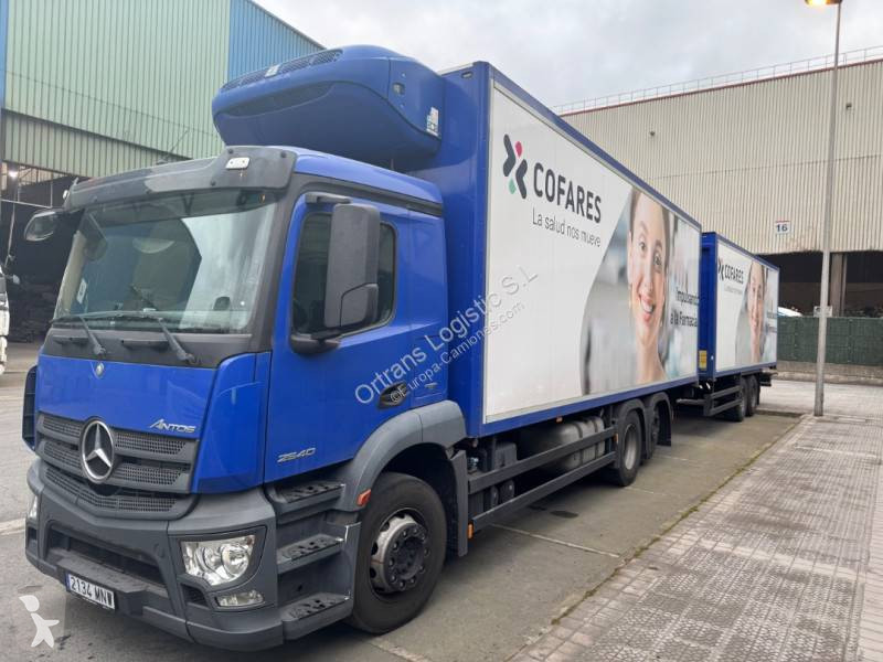 Camion remorque Mercedes