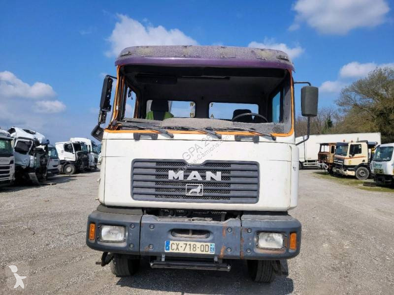 Camion remorque MAN