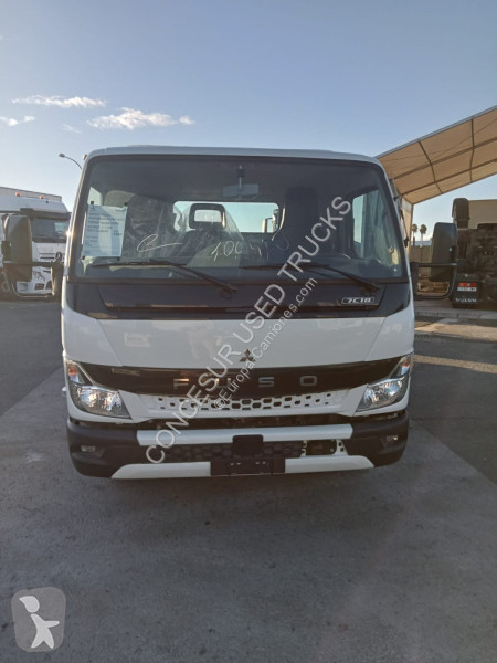 شاحنة مقطورة  Canter 7C18
