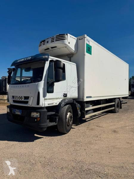 شاحنة مقطورة Iveco