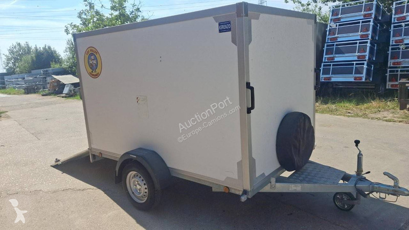 Trailer