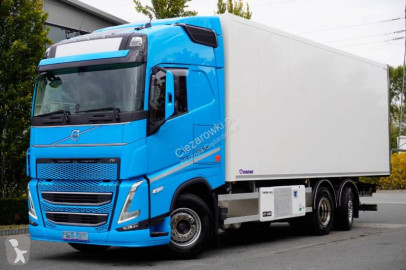 Volvo mono temperature refrigerated trailer truck