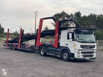 Camion remorque porte voitures Volvo