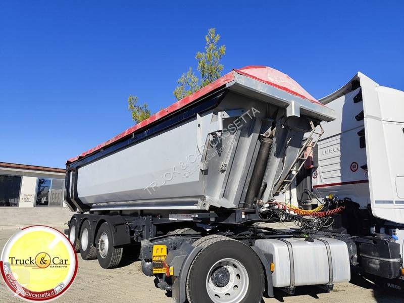 شاحنة Iveco