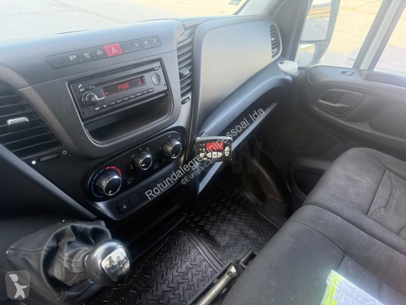 Camión remolque Iveco 35S15 Daily