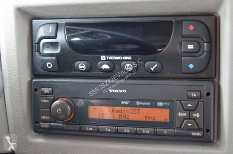 شاحنة مقطورة Volvo