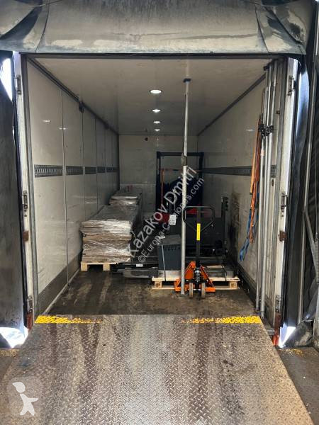 Camion remorque Mercedes