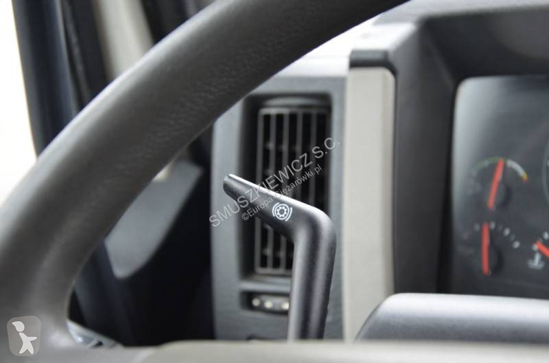 شاحنة مقطورة Volvo