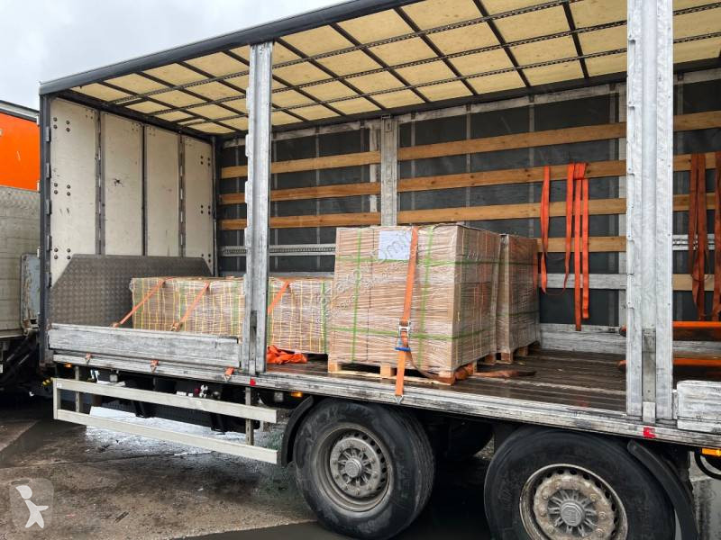 Camion remorque Mercedes