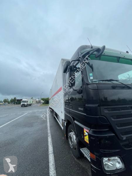 Camion remorque Mercedes