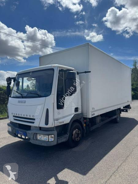 شاحنة مقطورة Iveco