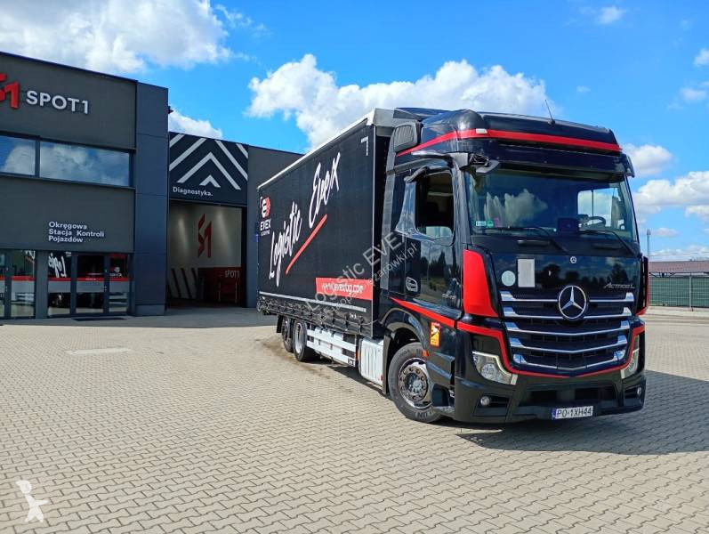 Camion remorque Mercedes