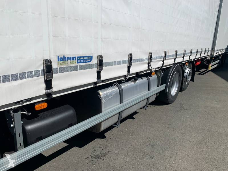 Kamion s návěsem DAF 450