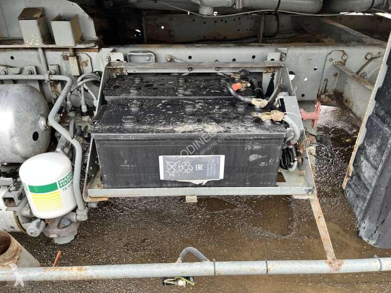 Kamion s návěsem Renault  MIDLINER M210.16