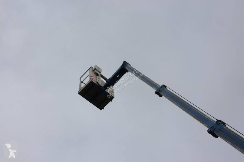 Kamion s návěsem Teupen gepard 25t