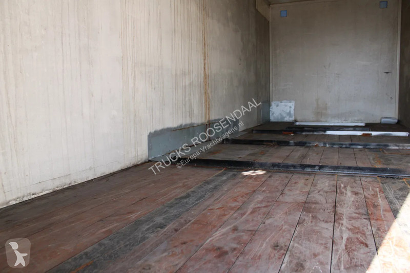 Camion remorque  2X AXLE + NICE TRAILER