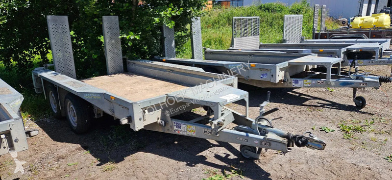 Kamion s návěsem Ifor Williams GX105