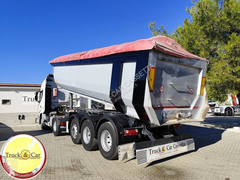 شاحنة Iveco
