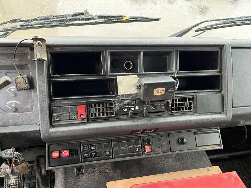 Kamion s návěsem Renault  MIDLINER M210.16