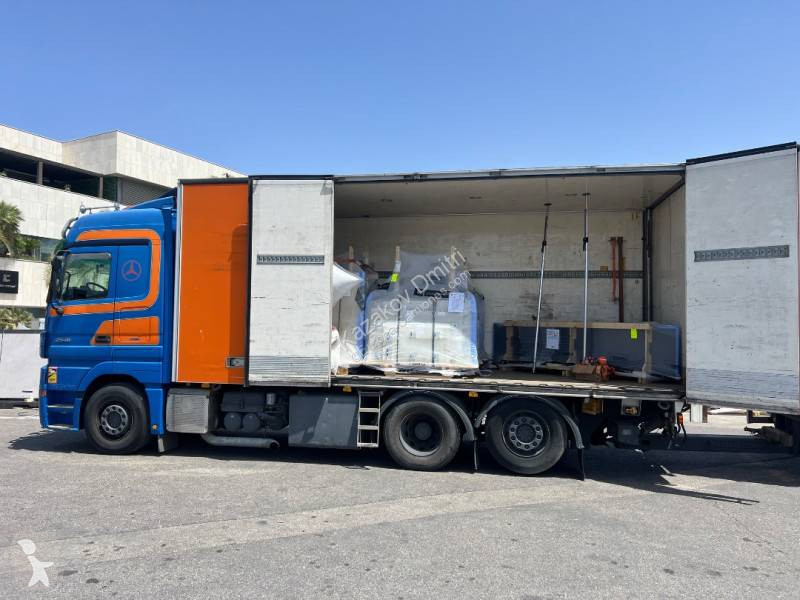 Camion remorque Mercedes