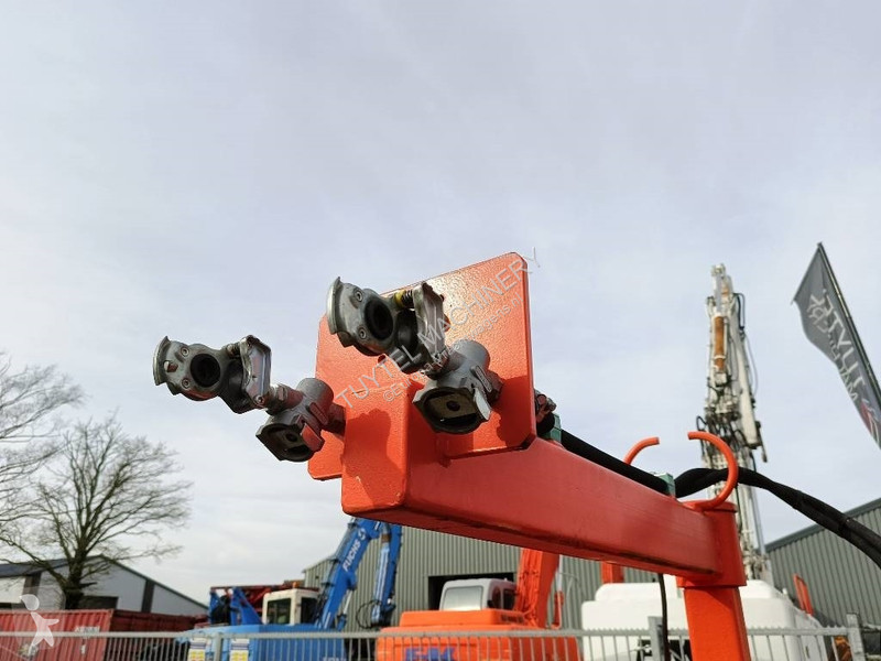 Vrachtwagen met aanhanger  RT10M 40 ton trailer...