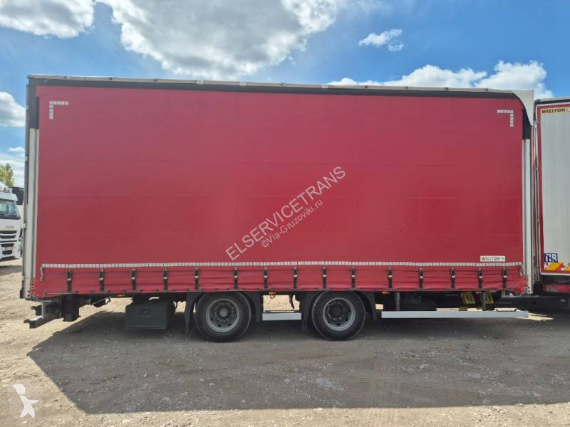 Camion cu remorca Iveco