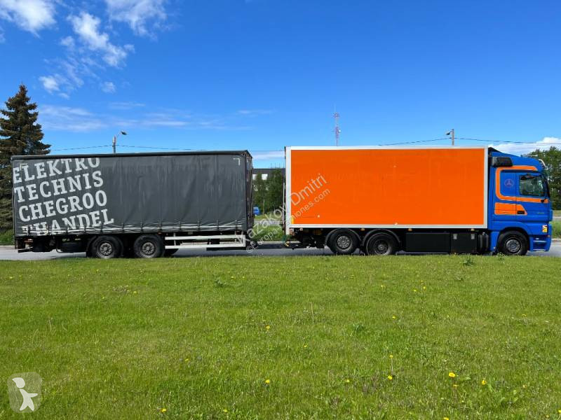 Camion remorque Mercedes