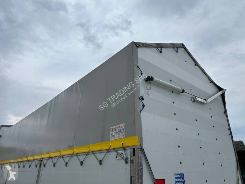 شاحنة مقطورة Scania