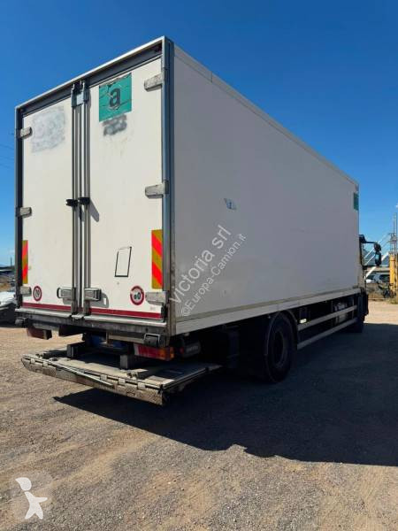 شاحنة مقطورة Iveco