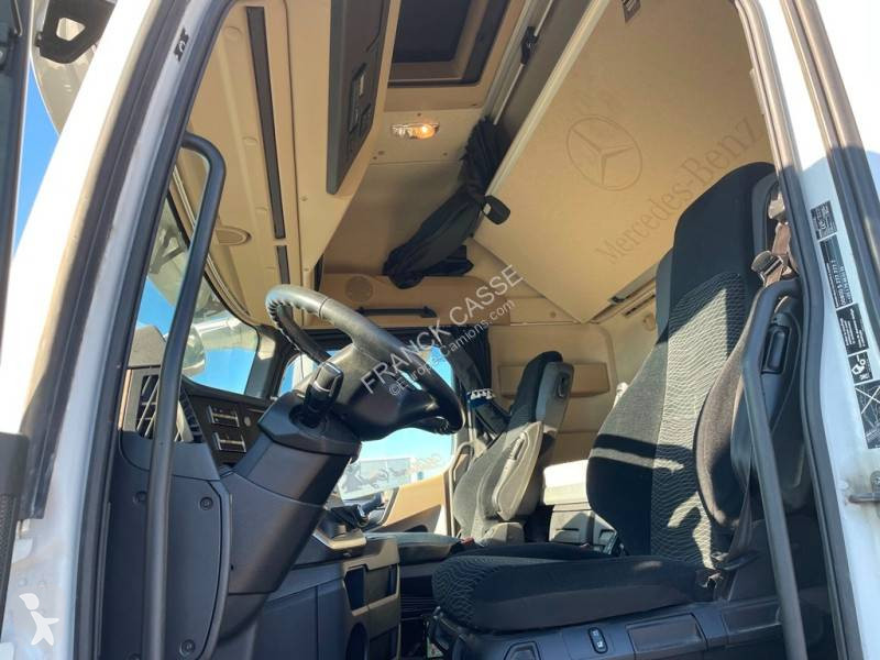 Camion remorque Mercedes